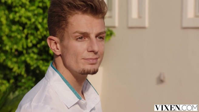 Не грех до основания насадить на член эту розовую пизду #10