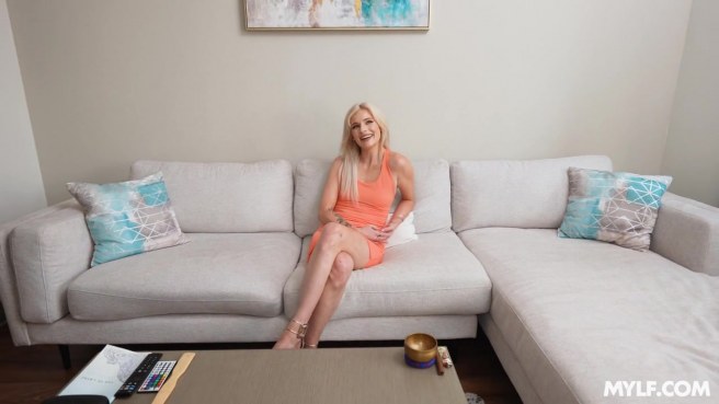 Мамочке не нужен вибратор, ей необходим большой член #4