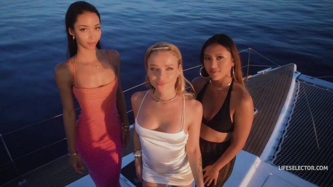 Просто незабываемый отдых с тремя длинноногими распутницами #3