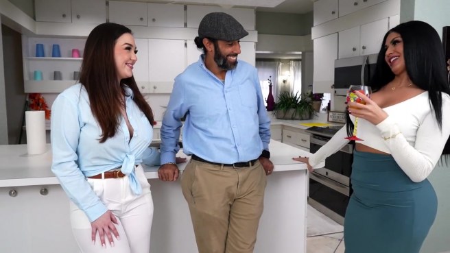 Американскому пасынку крайне необходим интимный опыт #1