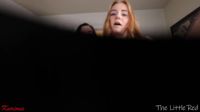 Две ненасытные подруги с шикарными формами зажали одного, деля его хер в жарком тройничке #1