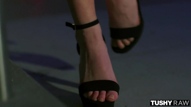 Анал как предел мечтаний рыженькой нимфоманки #1