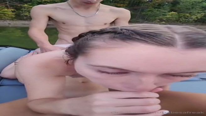 Две похотливые крошки, которые готовы виртуозно обслужить крупный ствол #5